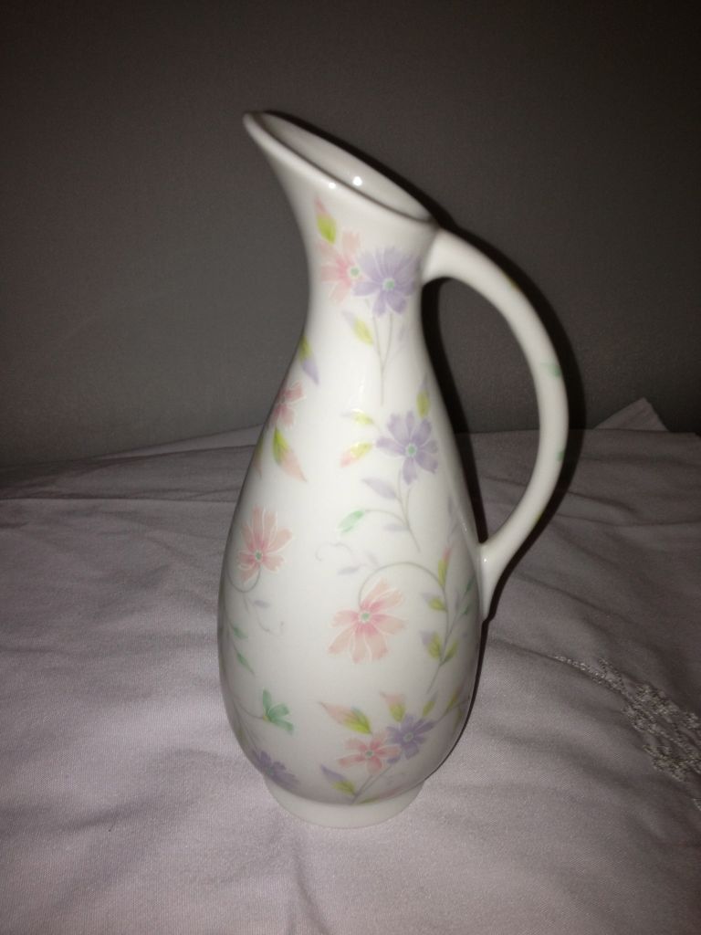 Floral bud vase/jug 'Japan'